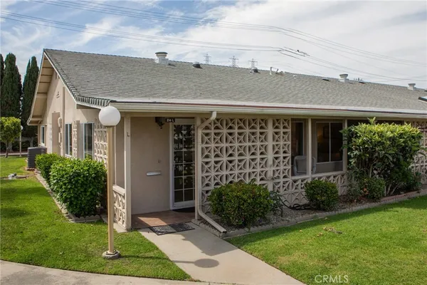 $395,000 | 13140 Nassau Drive, Seal Beach, CA 90740