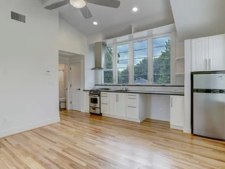 4518 Red River Street, Unit B Austin, TX 78751 - Photo 6 of 11