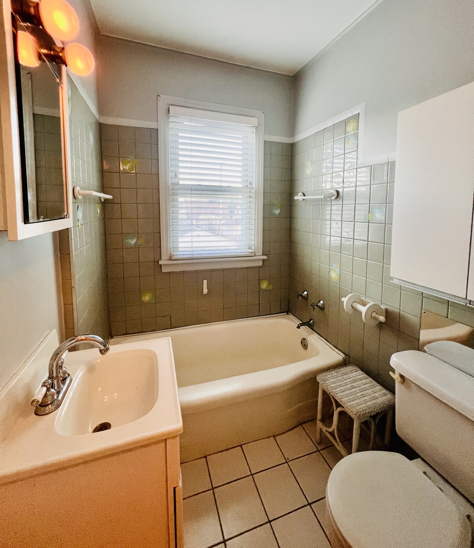 5021 North Rutherford Avenue Chicago, IL 60656 - Photo 17 of 22 Gallery Image 17