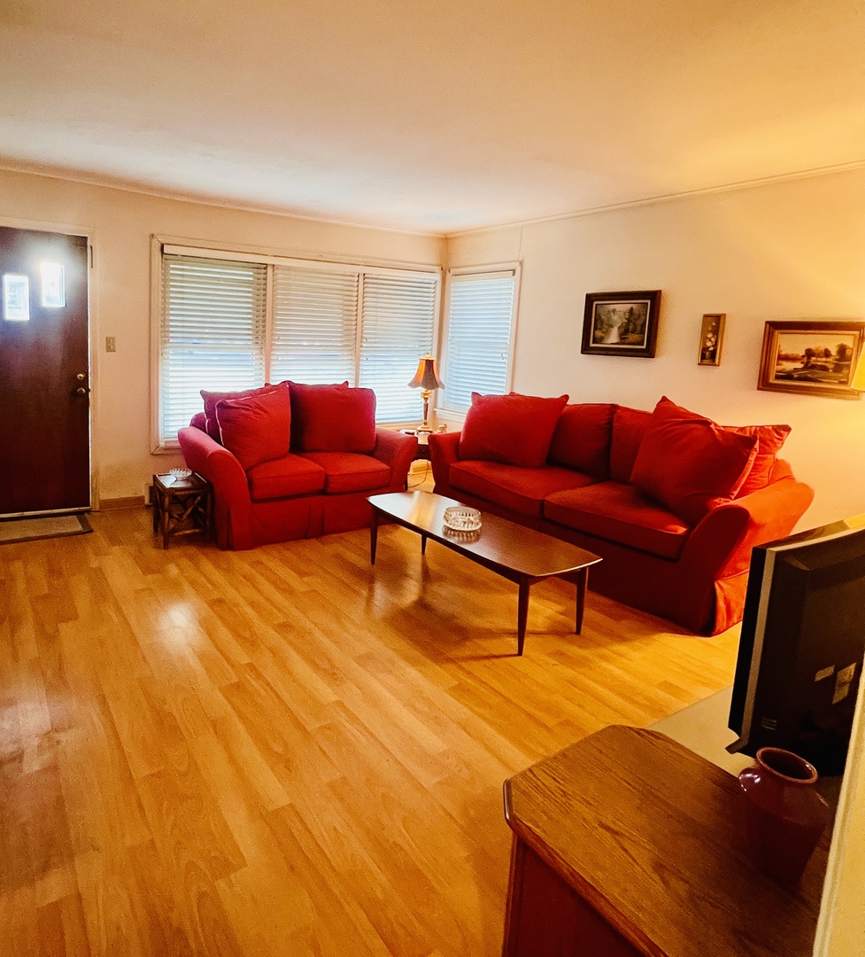 5021 North Rutherford Avenue Chicago, IL 60656 - Photo 2 of 22 Gallery Image 2