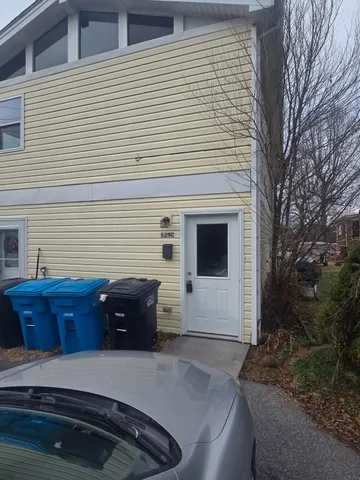 $1,125 | 629 Huntington Boulevard Northeast, Unit C, Roanoke, VA 24012