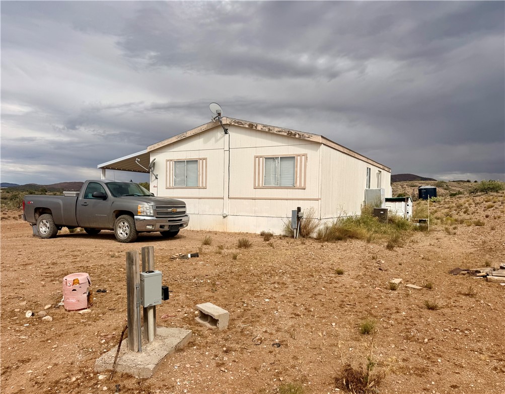 11001 East Blake Ranch Road Kingman, AZ 86401 - Photo 2 of 35