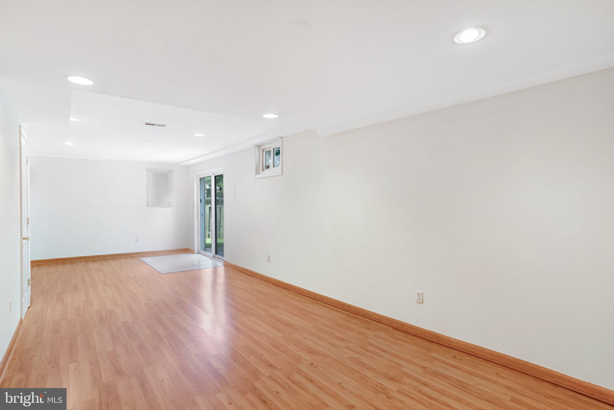 124 Environs Road Sterling, VA 20165 - Photo 55 of 62