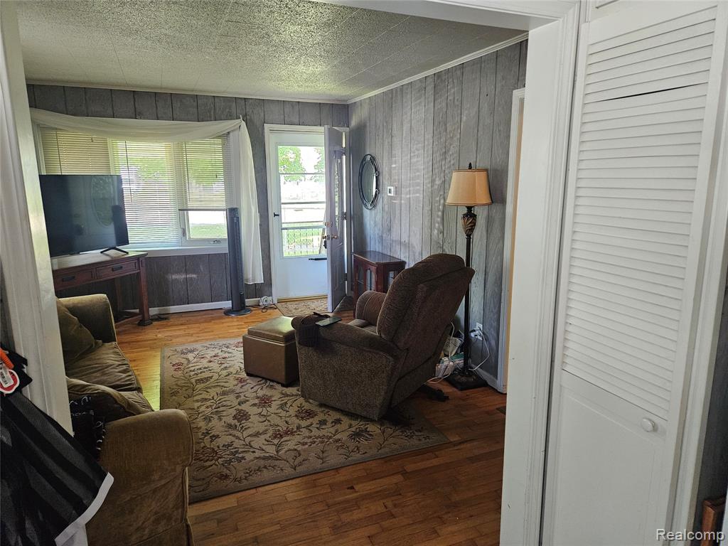 2138 East Judd Road Burton, MI 48529 - Photo 5 of 11