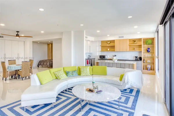 $3,900 | 1500 South Ocean Drive, Unit PHE, Hollywood, FL 33019