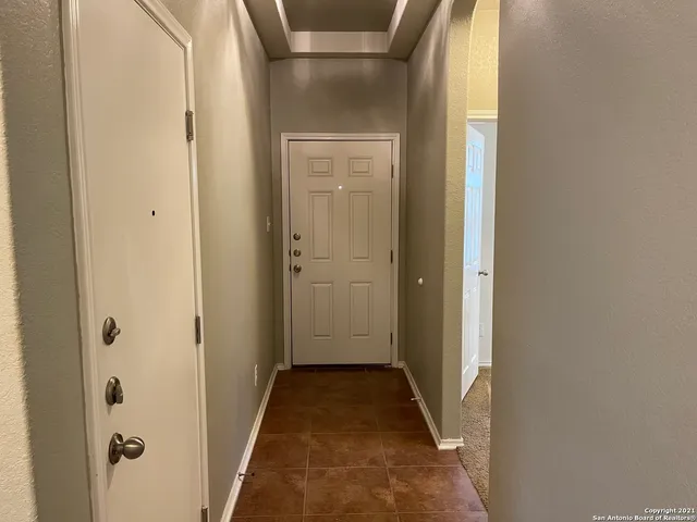 $1,600 | 745 Hollow Ridge, Schertz, TX 78108