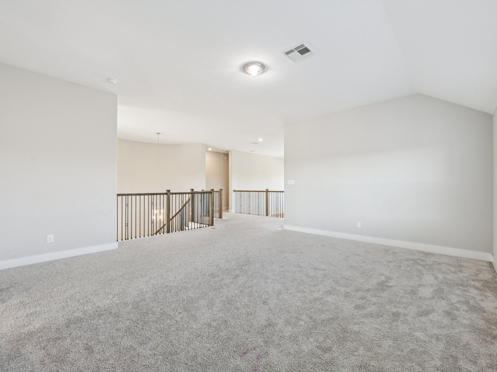 2505 Hatton Terrace Lane Pearland, TX 77089 - Photo 28 of 44 a view of empty room