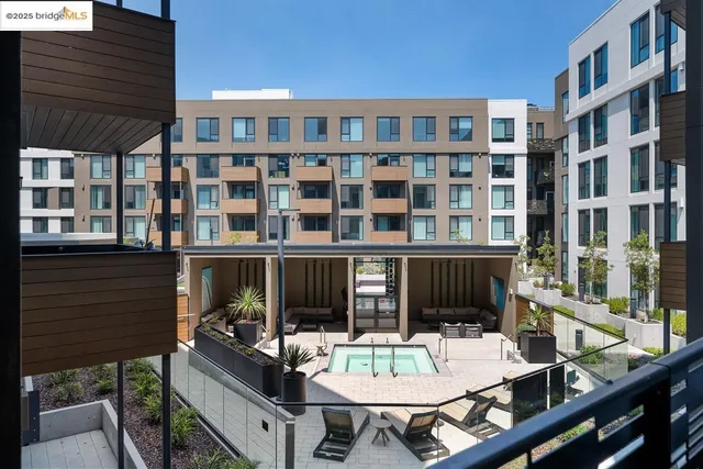 $584,900 | 260 Brooklyn Basin Way, Unit 400, Oakland, CA 94606