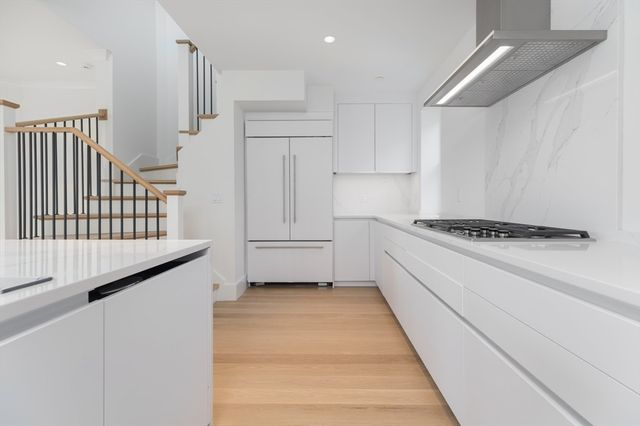 $3,310,000 | 4A Milford Street, Unit 4, Boston, MA 02118