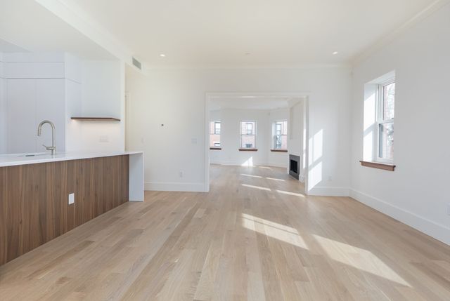 $3,310,000 | 4A Milford Street, Unit 4, Boston, MA 02118