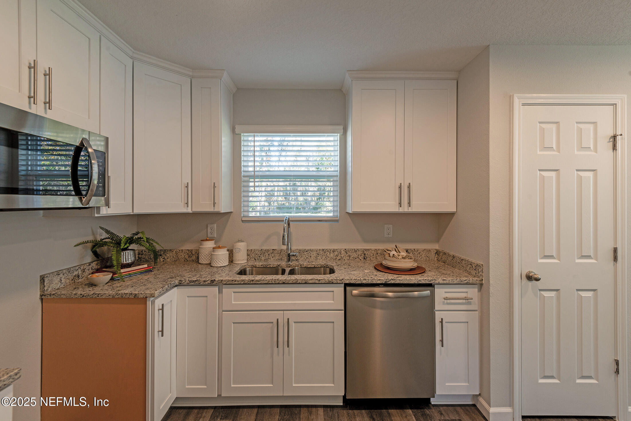 10557 Old Kings Road Jacksonville, FL 32219 - Photo 8 of 31 DSC_7912-HDR