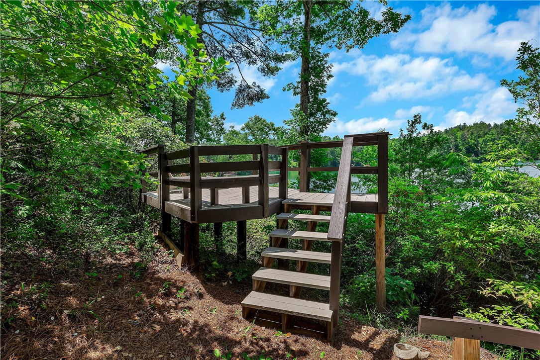 209 Highlands Way Tamassee, SC 29686 - Photo 44 of 50 Lakeside Deck