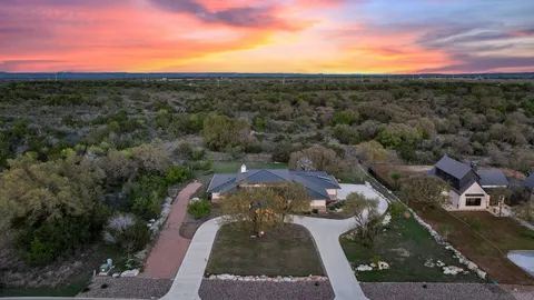 $999,000 | 405 Spicewood Trails Drive, Spicewood, TX 78669