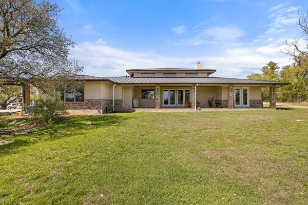 $999,000 | 405 Spicewood Trails Drive, Spicewood, TX 78669