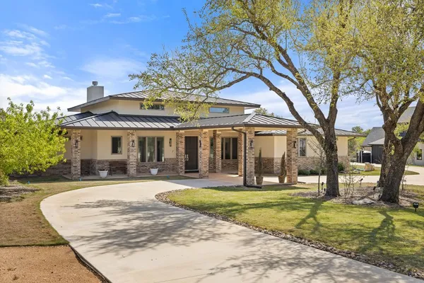 $999,000 | 405 Spicewood Trails Drive, Spicewood, TX 78669