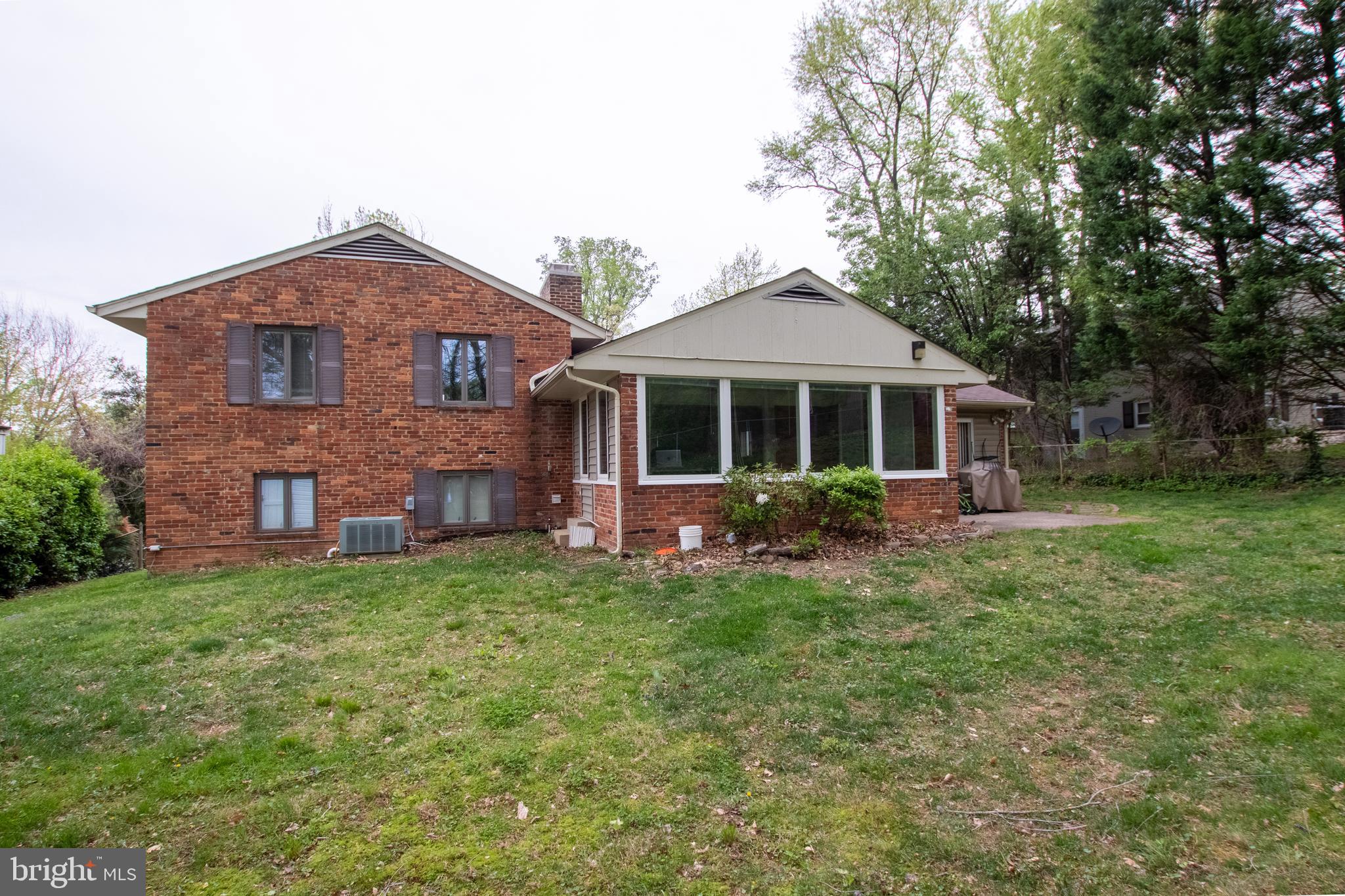 7521 Axton Street Springfield, VA 22151 - Photo 25 of 28