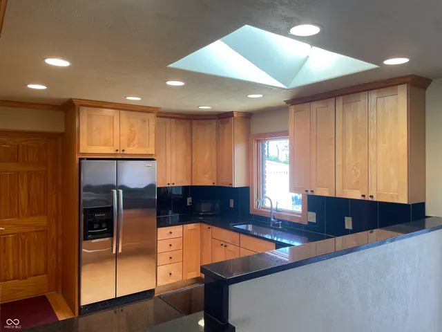 $325,000 | 35 Robinwood Drive, Brownsburg, IN 46112