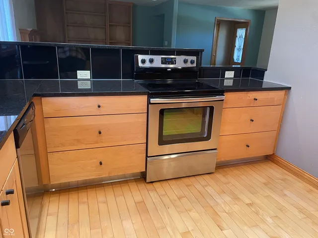 $325,000 | 35 Robinwood Drive, Brownsburg, IN 46112