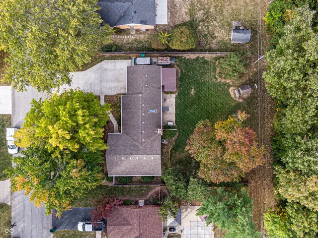 $325,000 | 35 Robinwood Drive, Brownsburg, IN 46112