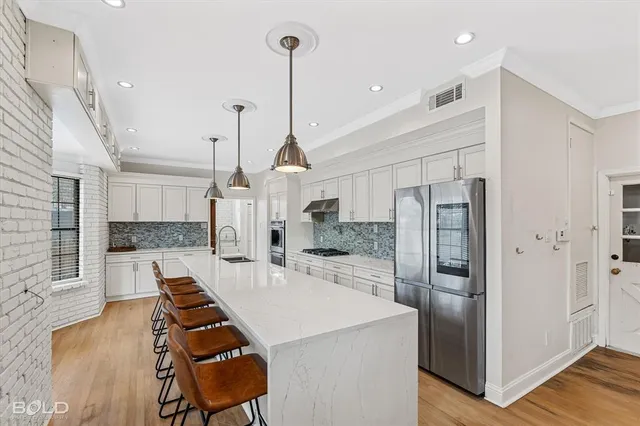 $550,000 | 6439 Creswell Avenue, Shreveport, LA 71106