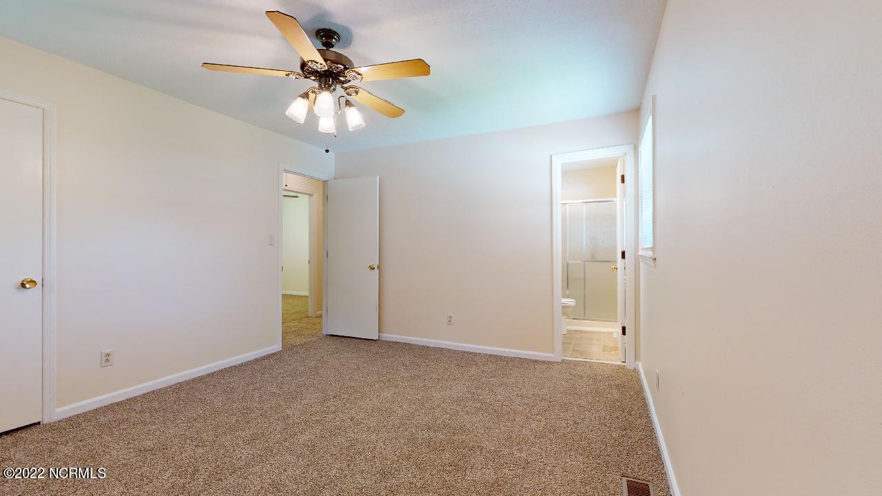 203 Nottingham Road Jacksonville, NC 28546 - Photo 28 of 36 203-Nottingham-Rd-08192022_111503