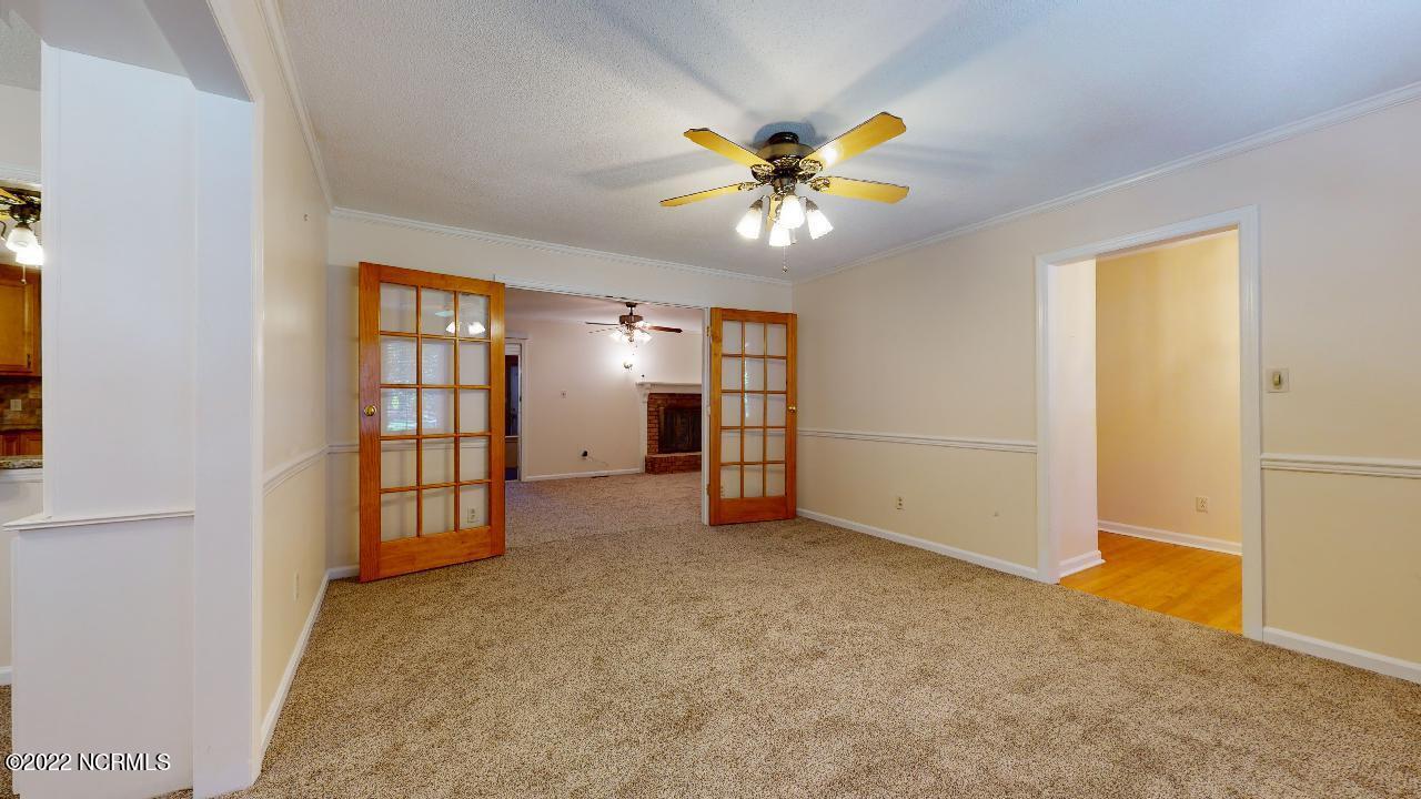203 Nottingham Road Jacksonville, NC 28546 - Photo 7 of 36 203-Nottingham-Rd-08192022_110636