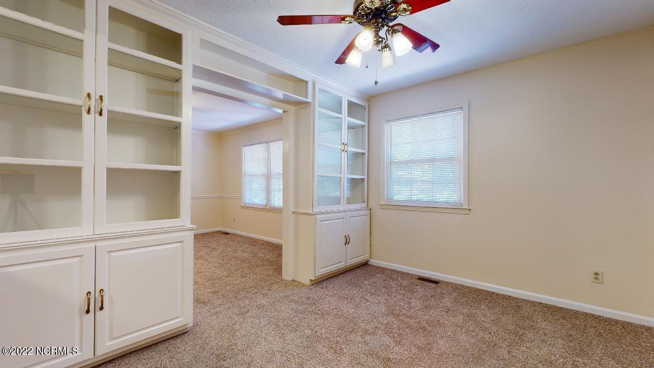 203 Nottingham Road Jacksonville, NC 28546 - Photo 9 of 36 203-Nottingham-Rd-08192022_111325