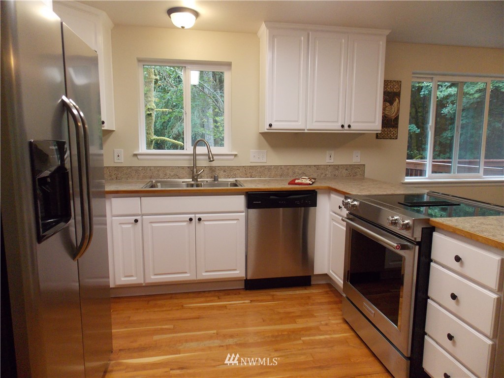7110 Camus Road Northwest Olympia, WA 98502 - Photo 7 of 22 Gallery Image 7