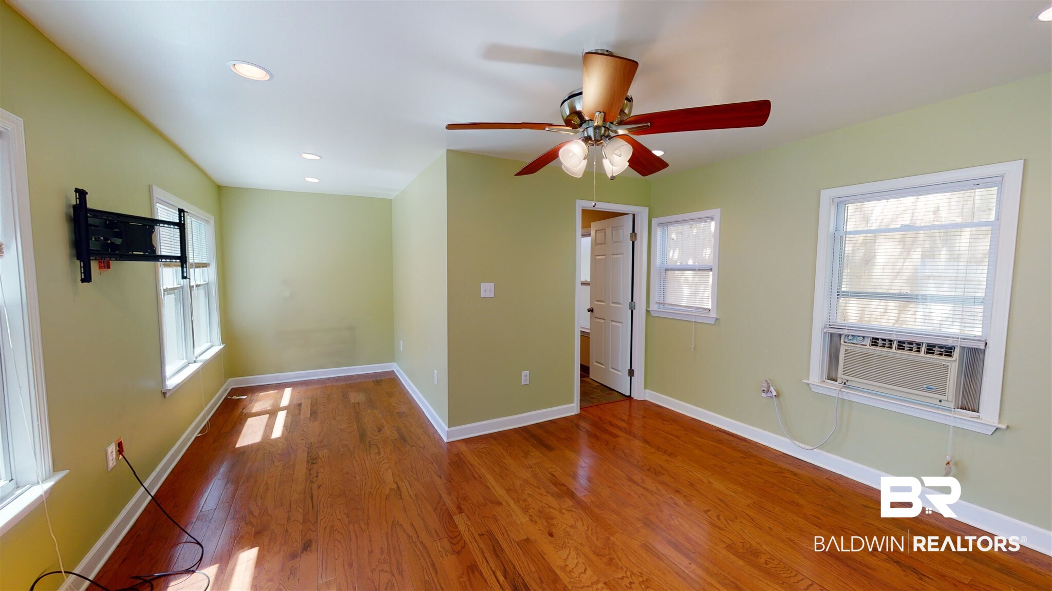 1952 Old Government Street Mobile, AL 36606 - Photo 26 of 31
