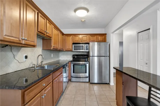 $275,000 | 400 New River Road, Unit 507, Lincoln, RI 02838