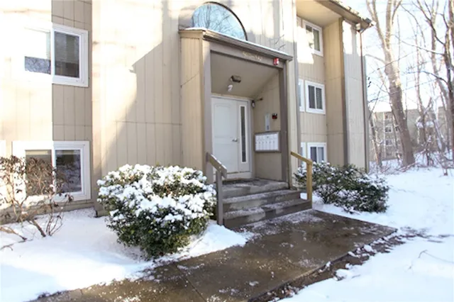 $275,000 | 400 New River Road, Unit 507, Lincoln, RI 02838