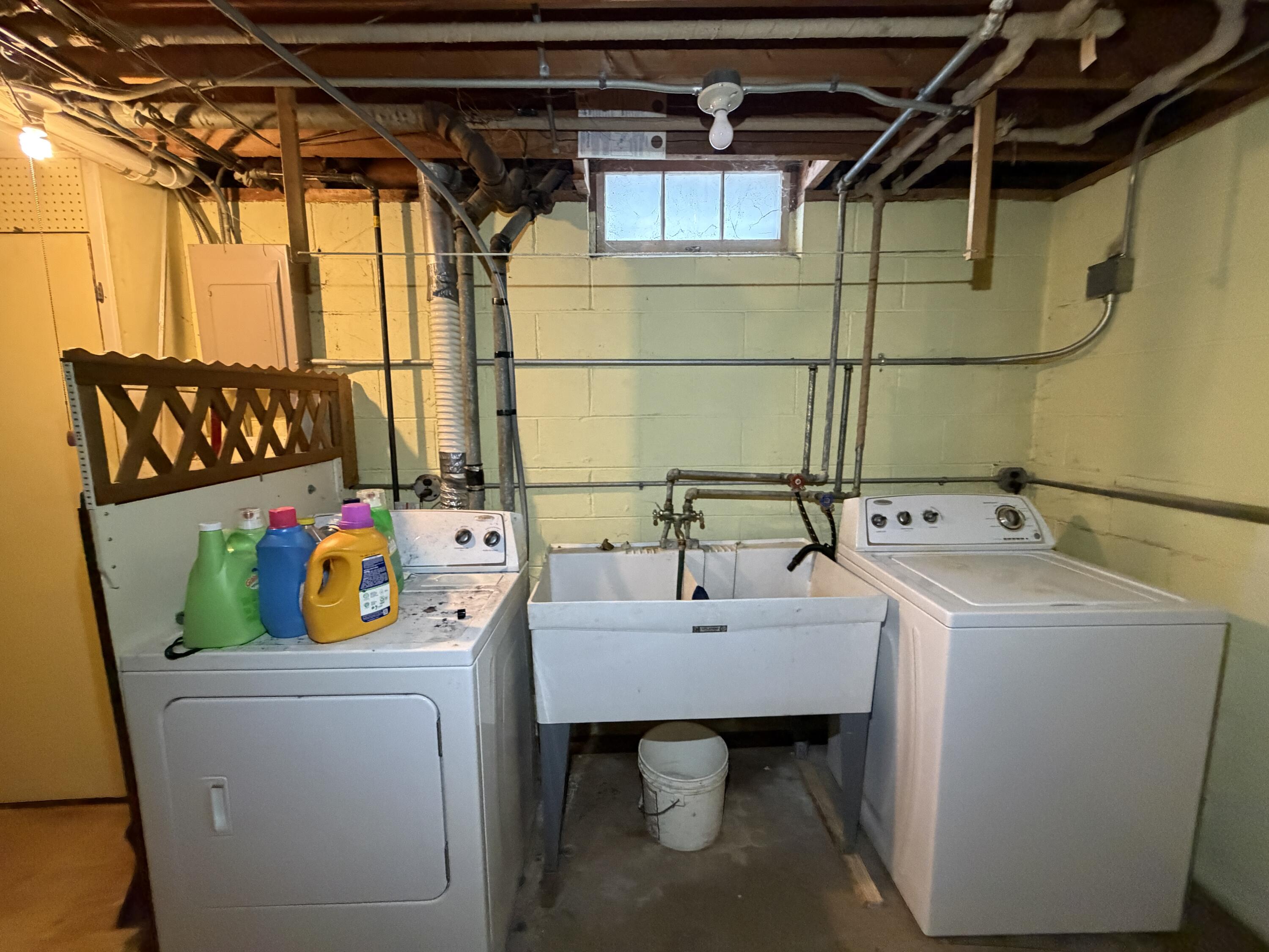 5713 West Calumet Road Milwaukee, WI 53223 - Photo 69 of 90 IMG_6649