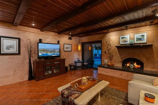 $1,269,000 | 1144 Bellvine Trail, El Cajon, CA 92019