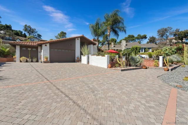 $1,269,000 | 1144 Bellvine Trail, El Cajon, CA 92019
