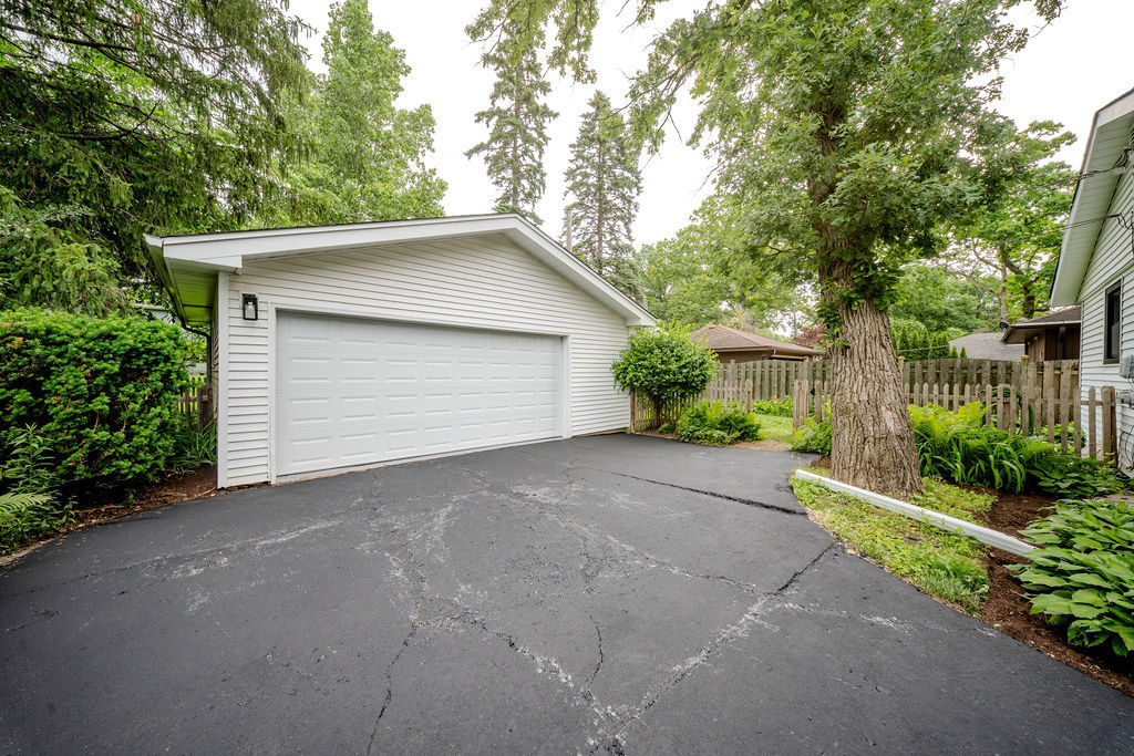 26 East Woodland Road Lake Bluff, IL 60044 - Photo 18 of 26