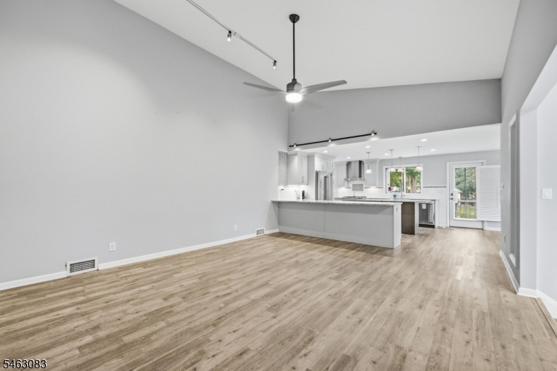 4 Spring Lane Long Valley, NJ 07853 - Photo 10 of 48 Gallery Image 10