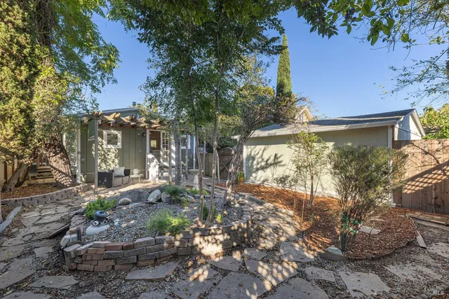 a view of outdoor space