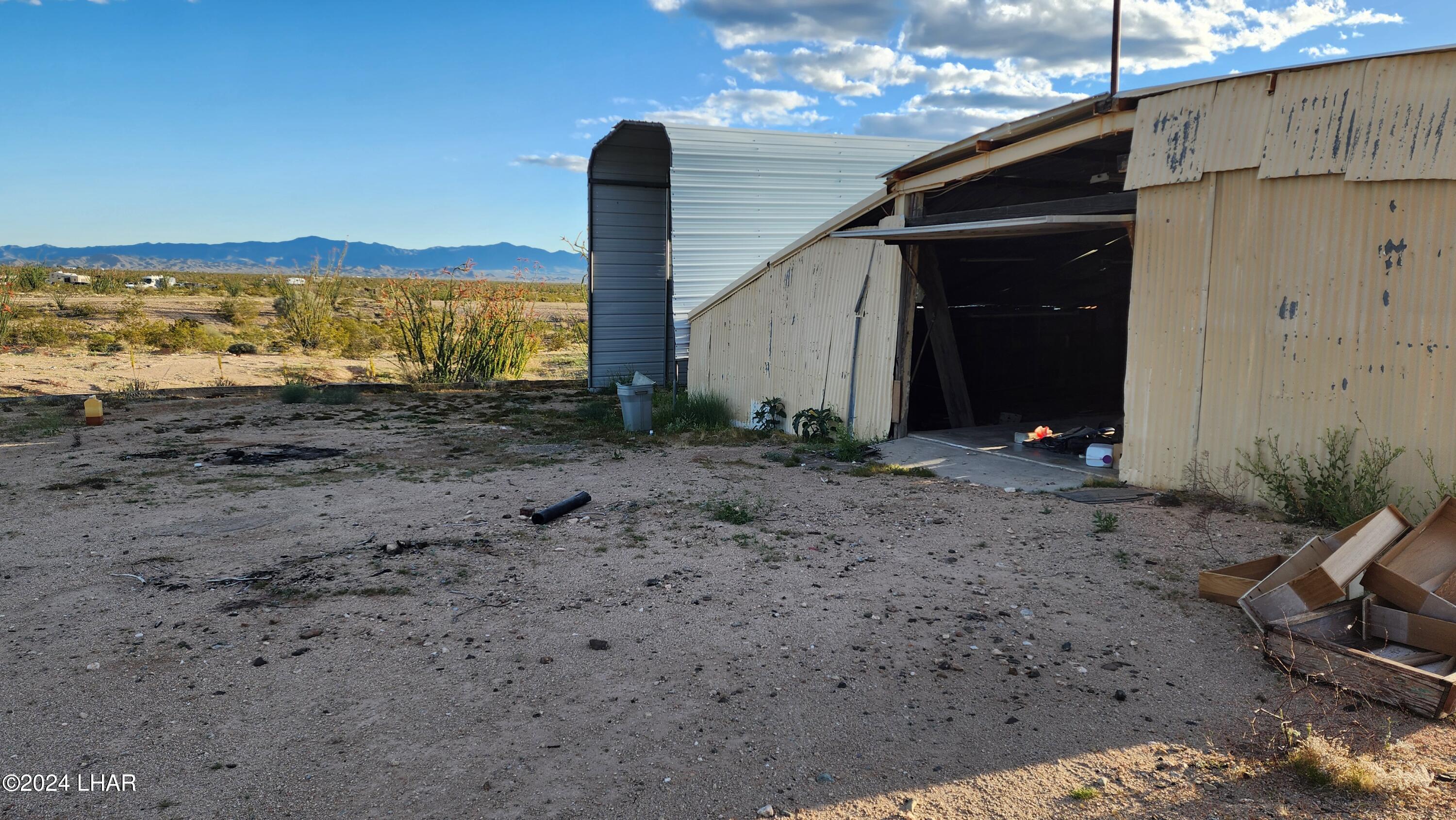 14279 Anegam Road Yucca, AZ 86438 - Photo 4 of 35 20240414_181654