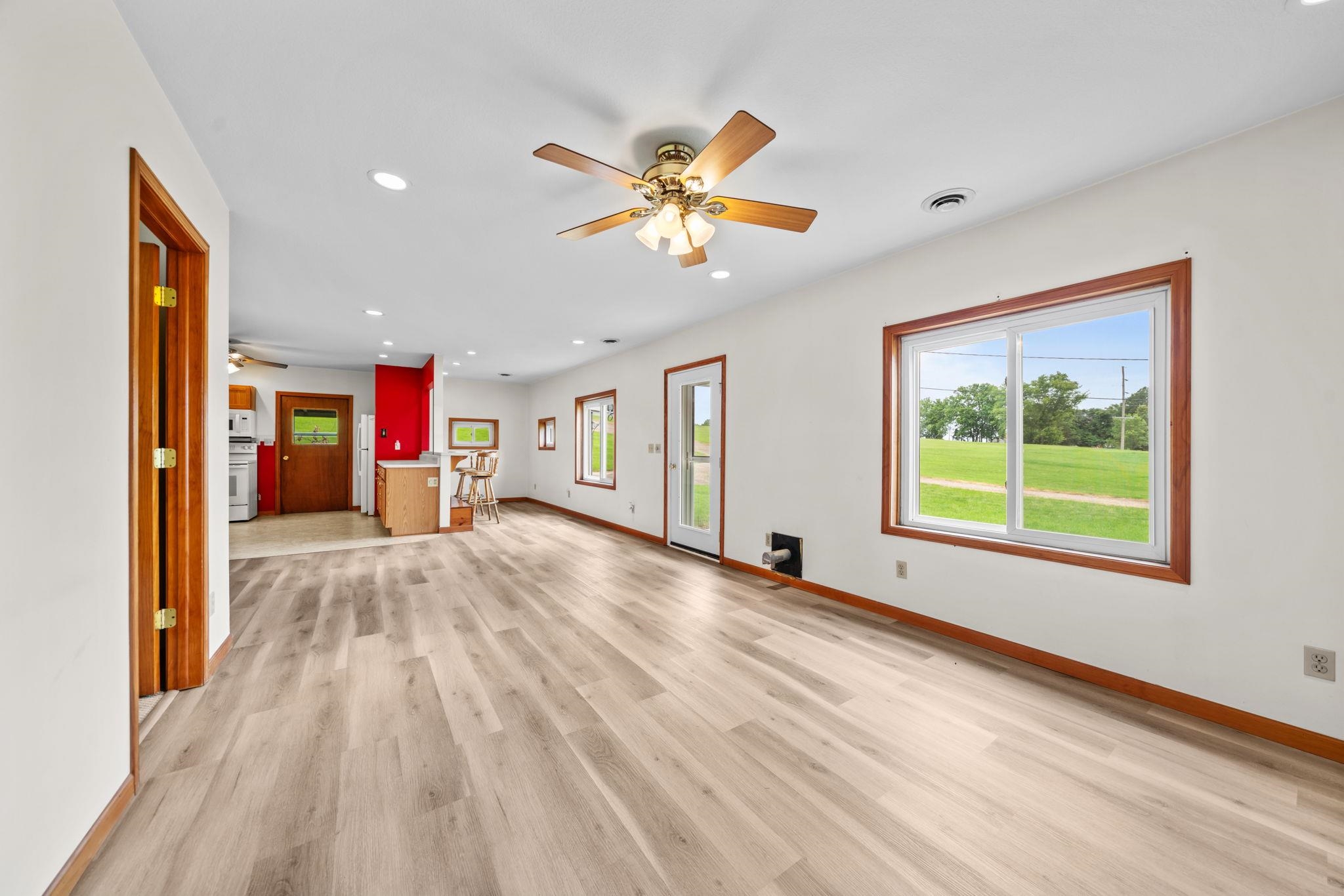 165 South Blackhawk Road Oregon, IL 61061 - Photo 5 of 31