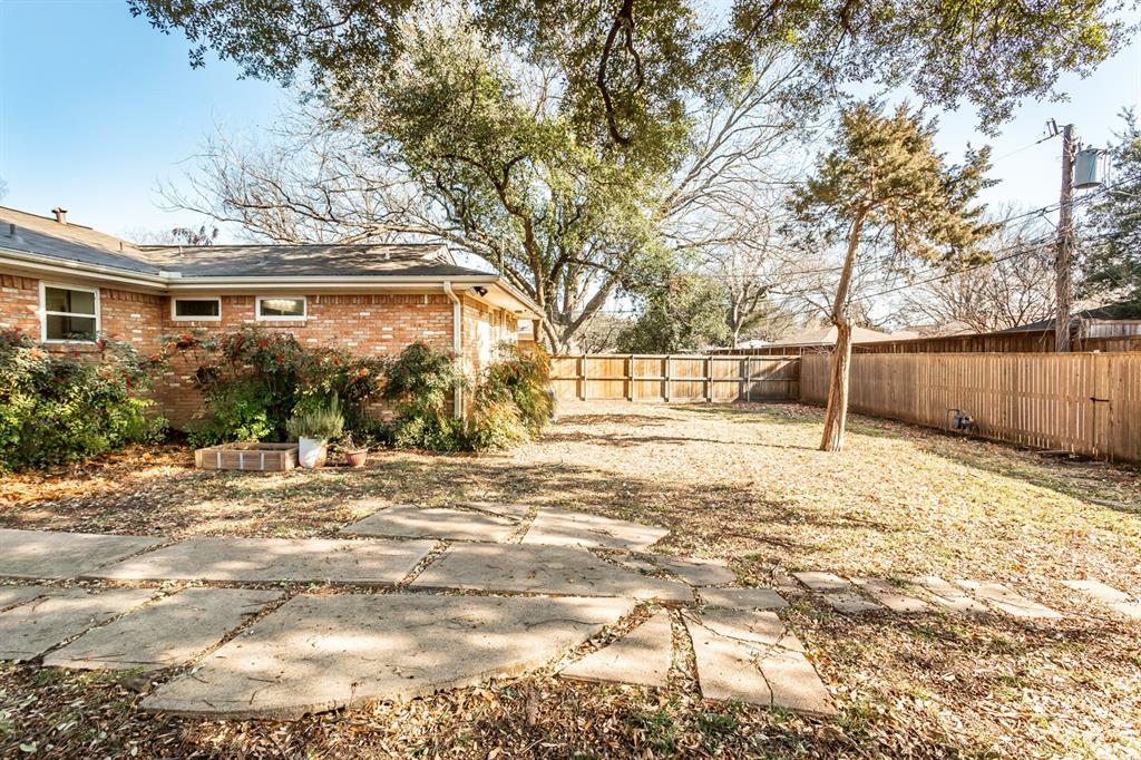 6908 Wake Forrest Drive Dallas, TX 75214 - Photo 27 of 34