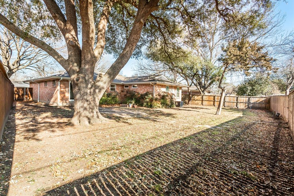 6908 Wake Forrest Drive Dallas, TX 75214 - Photo 28 of 34