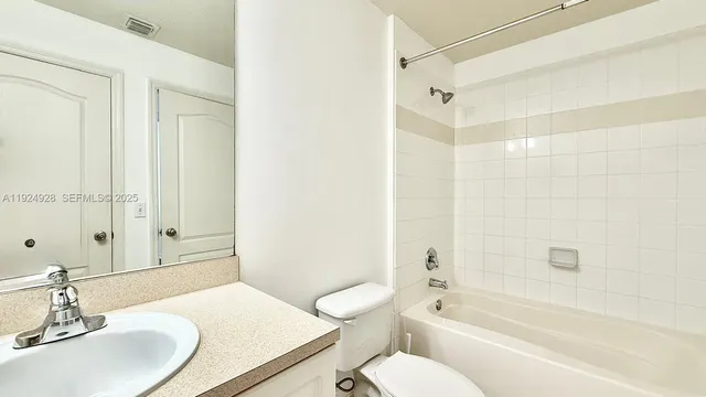 $2,200 | 11032 Legacy Drive, Unit 301, Palm Beach Gardens, FL 33410