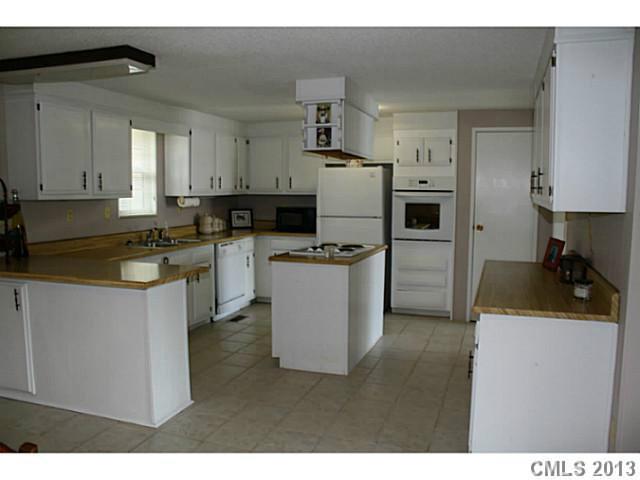 9153 Azalea Road Sherrills Ford, NC 28673 - Photo 6 of 9 Gallery Image 6