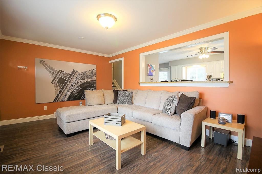 40611 West 10 Mile Road Novi, MI 48375 - Photo 13 of 42
