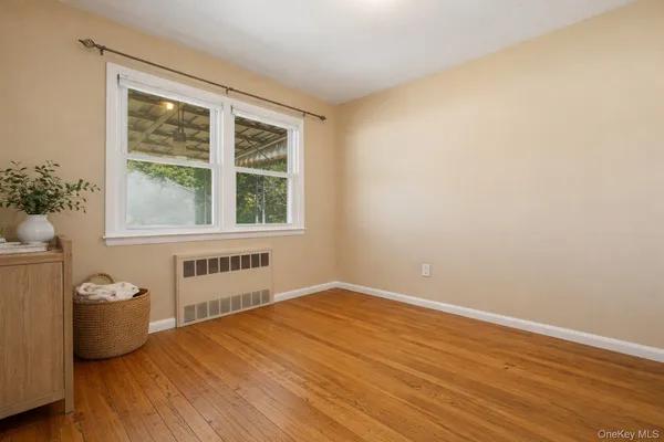 $749,000 | 1719 William Street, Merrick, NY 11566