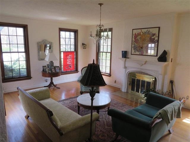 1205 North Briar Road Muncie, IN 47304 - Photo 2 of 29