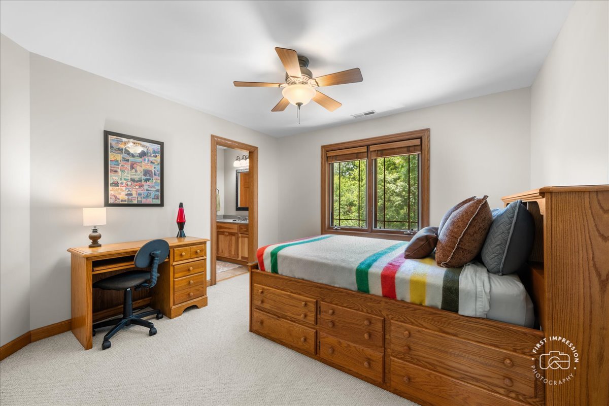 43W211 Tall Pines Road Elgin, IL 60124 - Photo 27 of 47 Gallery Image 27