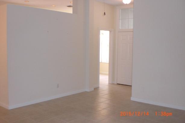 140 Hampton Circle Jupiter, FL 33458 - Photo 7 of 24 CIMG2762