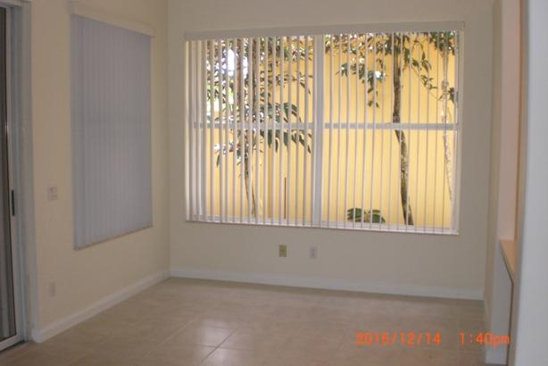 140 Hampton Circle Jupiter, FL 33458 - Photo 10 of 24 CIMG2766