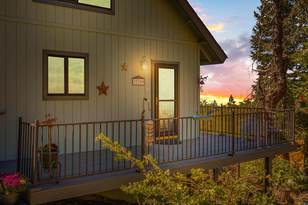 22209 Crestline Road Palomar Mountain, CA 92060 - Photo 13 of 51 a view of a balcony with wooden floor